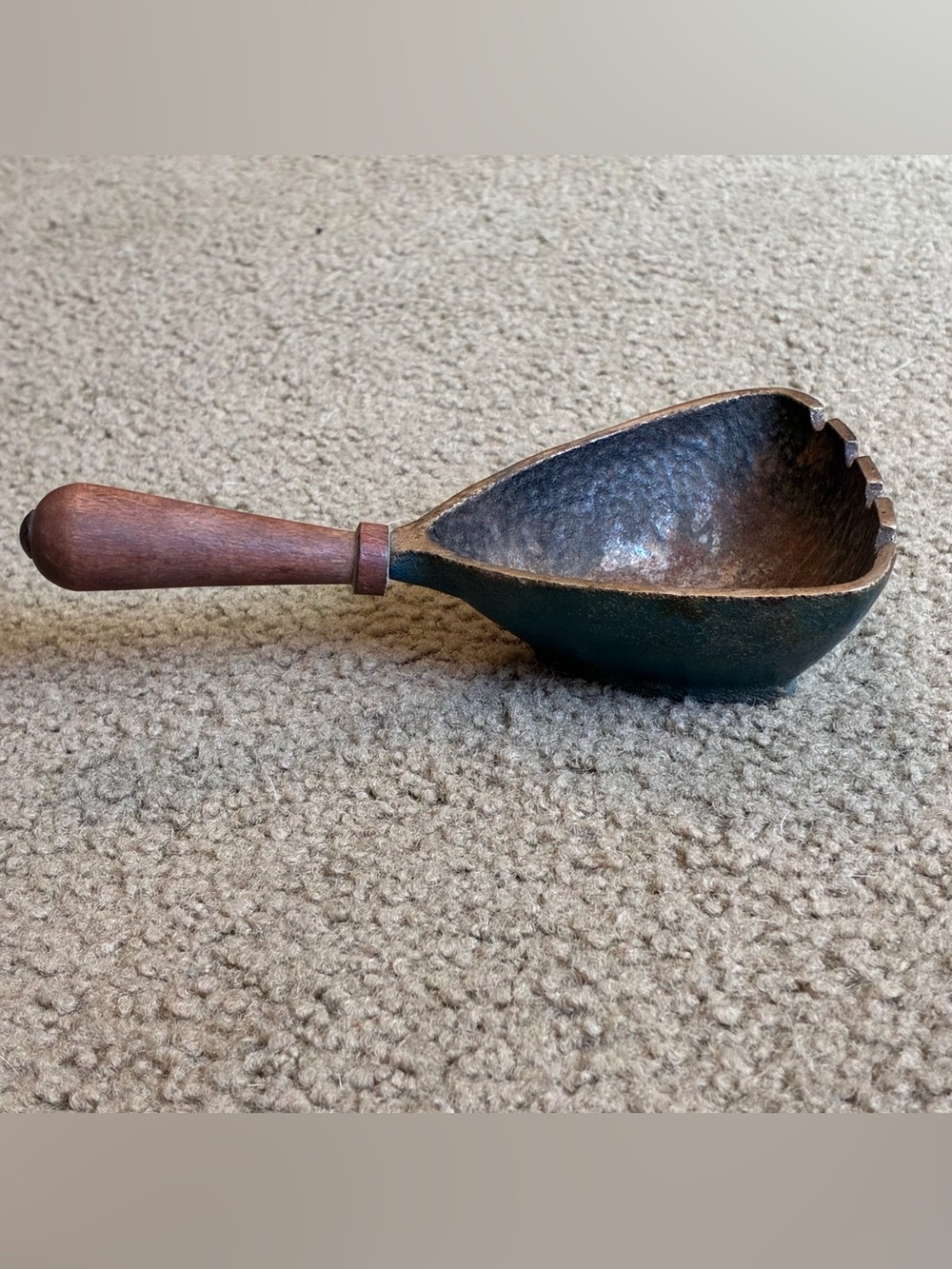 Vintage Cast Iron Ashtray Teal Blue Triangle Pan Wood Handle MCM Retro Hippie